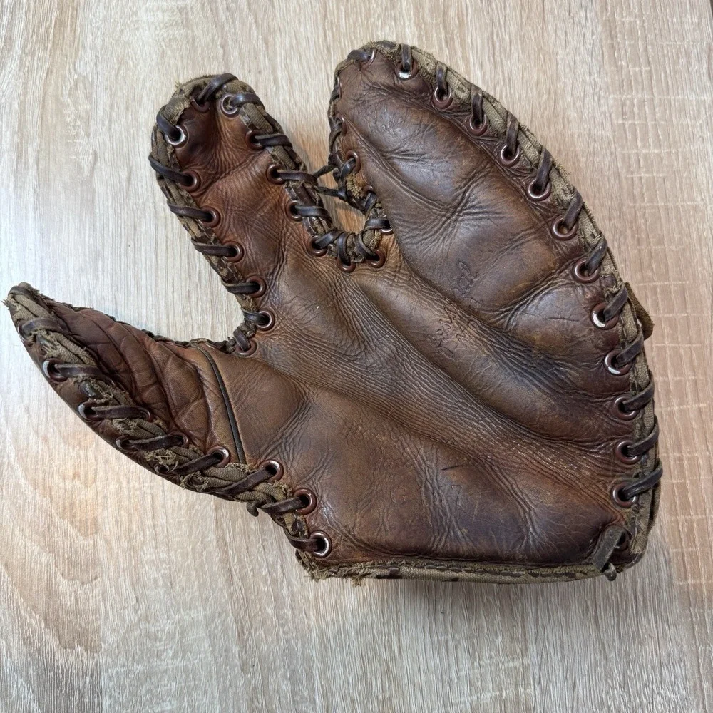 Macgregor Goldsmith G157 AntiqueBaseball Glove 1945-1951 3 Finger Left Catch VTG